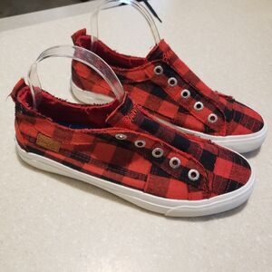 BLOWFISH Malibu Play Red Grand Canyon Buffalo Plaid Slip-On Shoes Womens Size 9